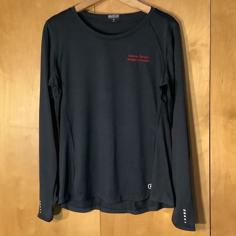 OGIO Heather gray long sleeved endurance shirt, size large
